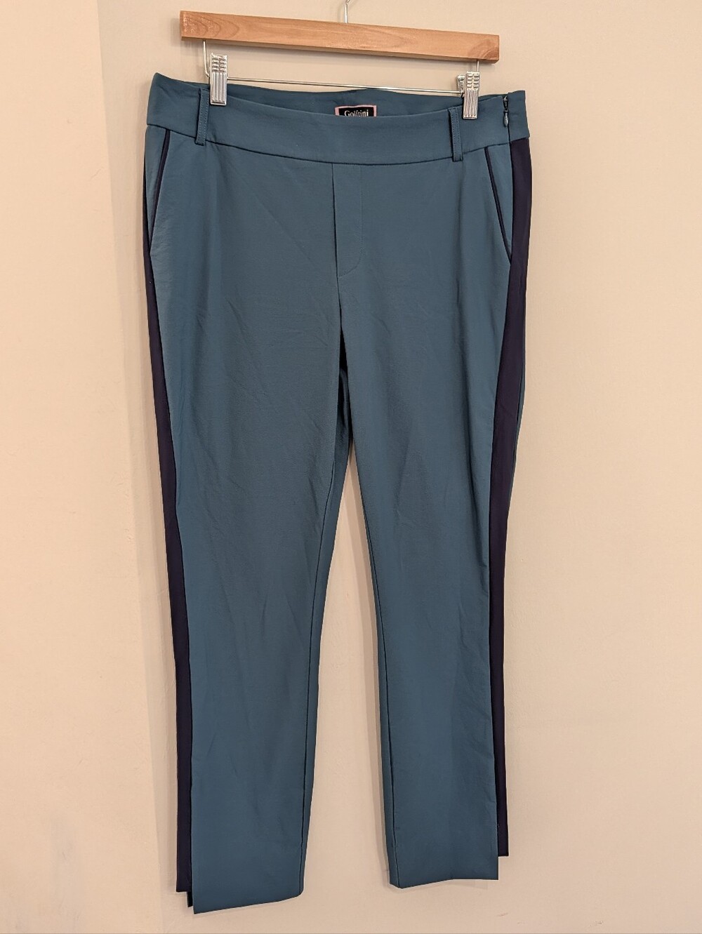NWT Golftini UPF 30 Forest Green Golf  Ankle Pant w Navy Side Stripe Size Large